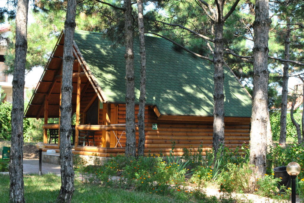 Kompleks Otdykha Elki-Palki Hotel Odessza Kültér fotó